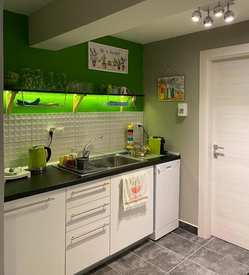 Paneon Apartments Nea Iraklitsa Zewnętrze zdjęcie
